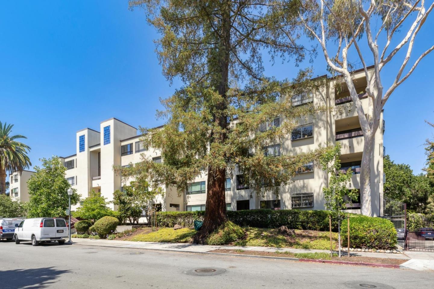 Detail Gallery Image 32 of 32 For 410 Sheridan Ave #446,  Palo Alto,  CA 94306 - 1 Beds | 1 Baths