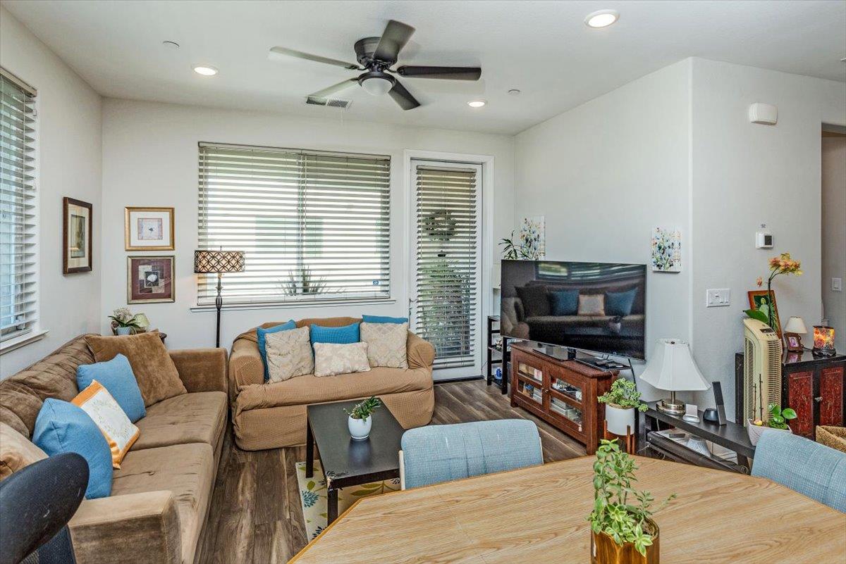 Detail Gallery Image 12 of 29 For 2420 Kita Ln, San Jose,  CA 95133 - 3 Beds | 2 Baths