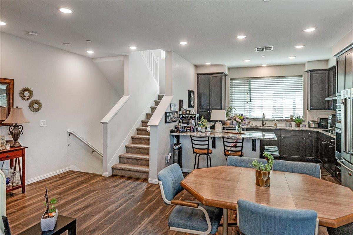 Detail Gallery Image 14 of 29 For 2420 Kita Ln, San Jose,  CA 95133 - 3 Beds | 2 Baths