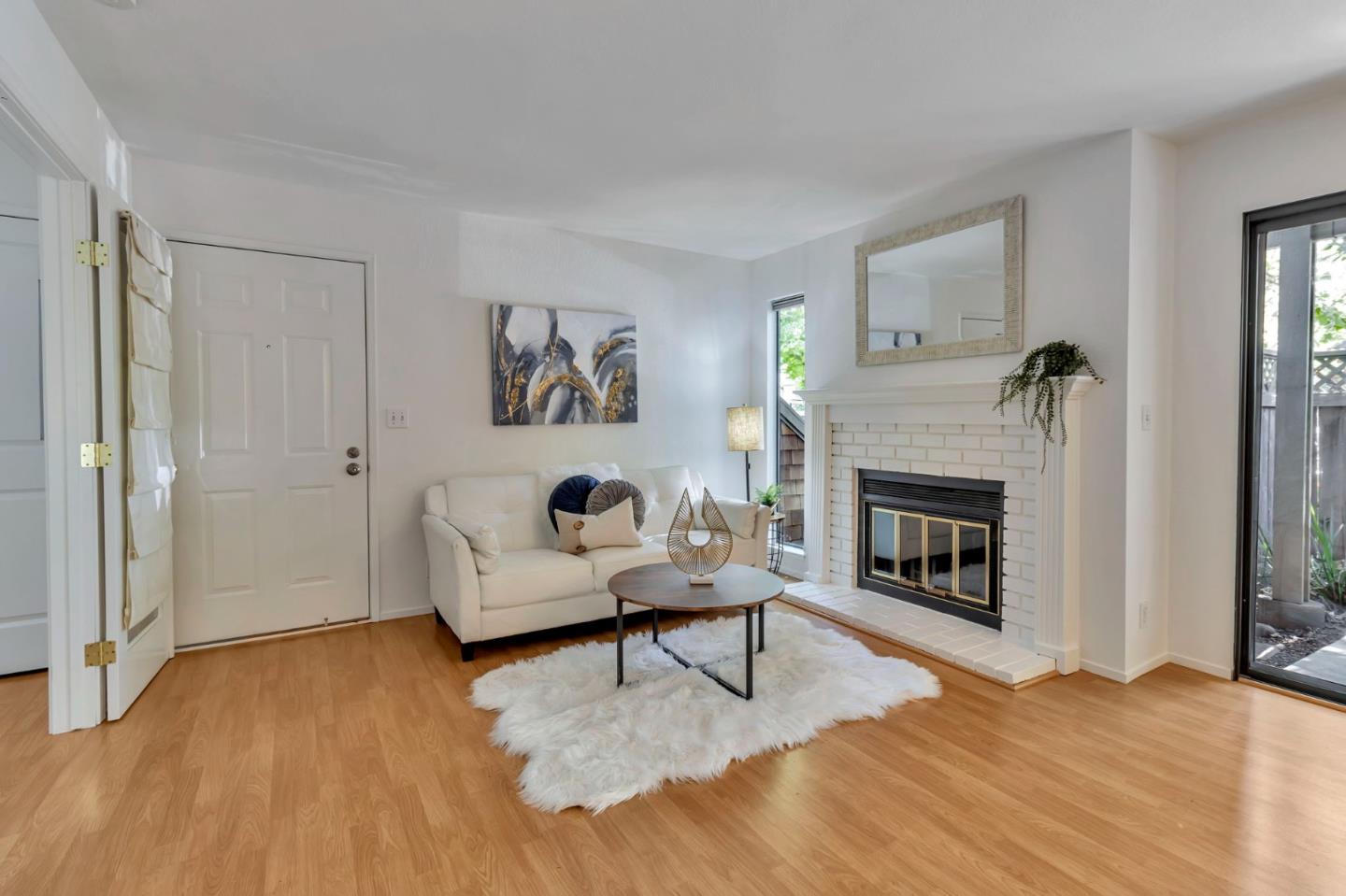 Detail Gallery Image 5 of 27 For 2106 La Terrace Cir, San Jose,  CA 95123 - 1 Beds | 1 Baths