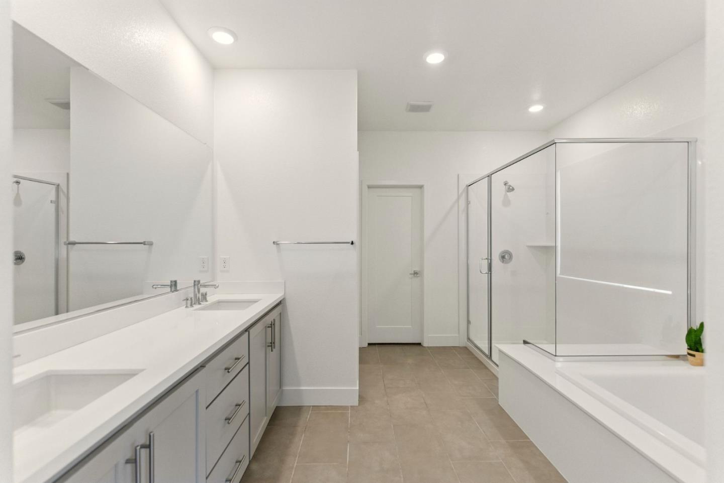 Detail Gallery Image 20 of 32 For 1571 Castlewood Pl, Gilroy,  CA 95020 - 4 Beds | 3 Baths