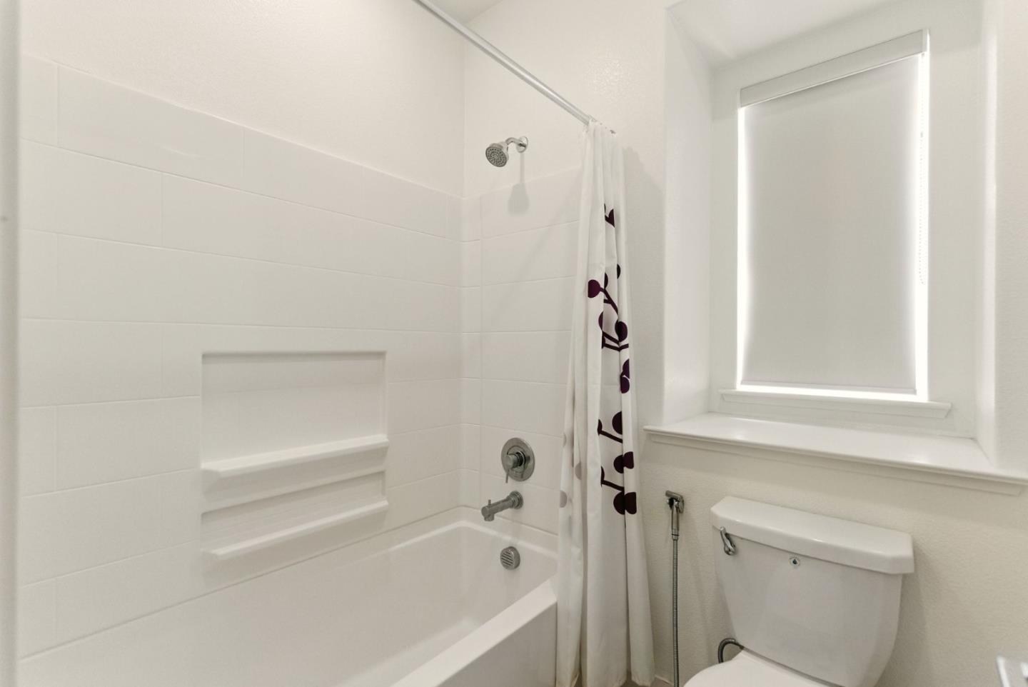 Detail Gallery Image 24 of 32 For 1571 Castlewood Pl, Gilroy,  CA 95020 - 4 Beds | 3 Baths