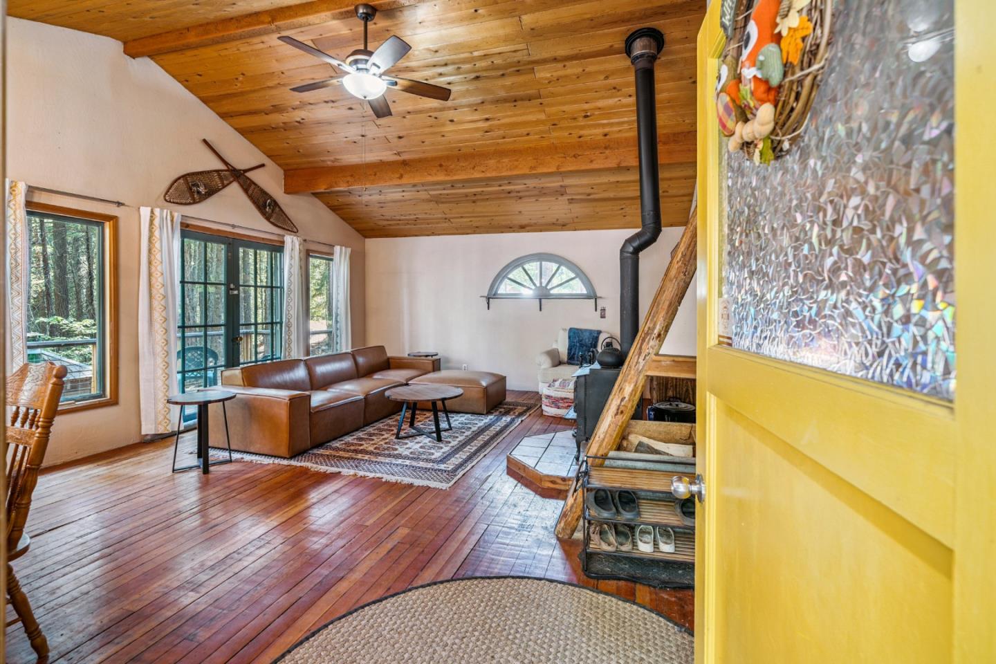 Detail Gallery Image 3 of 90 For 35425 Stonewall Dr, Shingletown,  CA 96088 - 3 Beds | 2 Baths