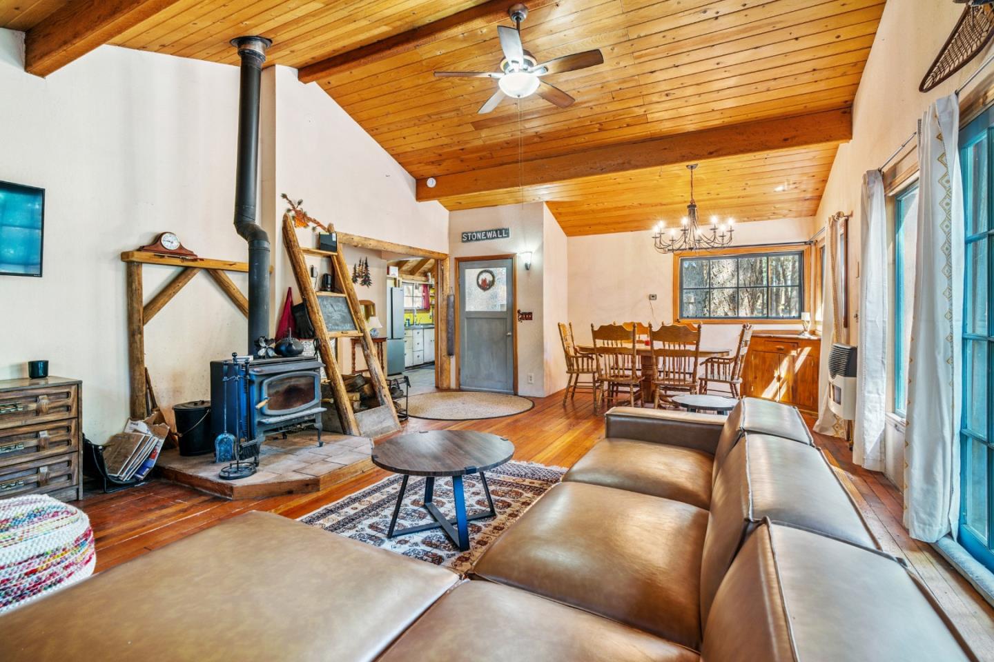 Detail Gallery Image 5 of 90 For 35425 Stonewall Dr, Shingletown,  CA 96088 - 3 Beds | 2 Baths
