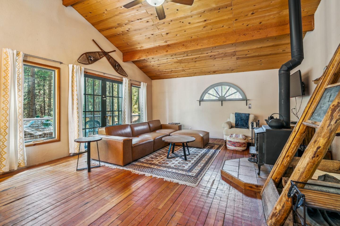 Detail Gallery Image 6 of 90 For 35425 Stonewall Dr, Shingletown,  CA 96088 - 3 Beds | 2 Baths