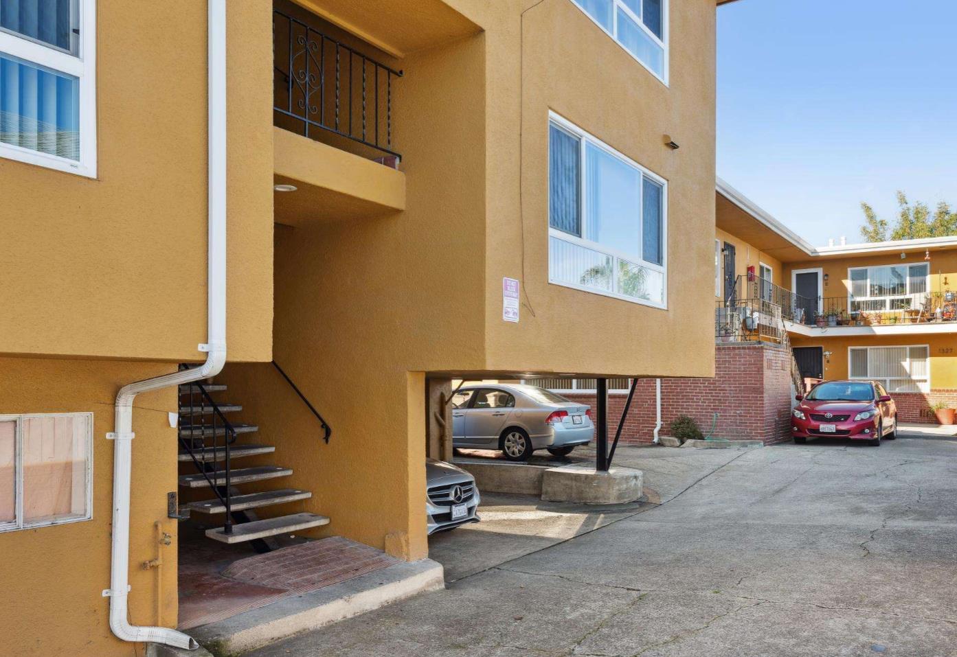Detail Gallery Image 5 of 12 For 1327 Ashby Ave, Berkeley,  CA 94702 - – Beds | – Baths
