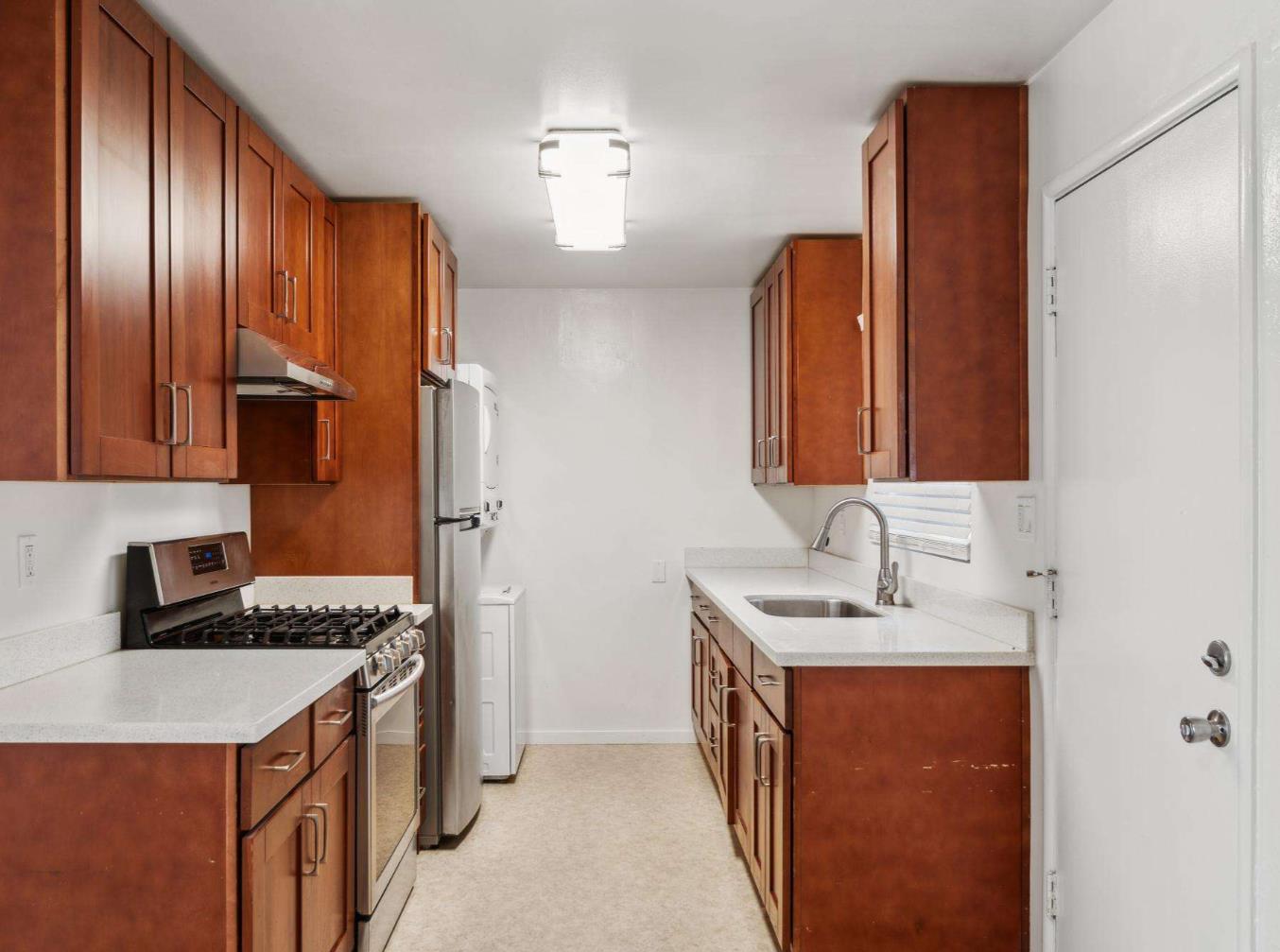 Detail Gallery Image 9 of 12 For 1327 Ashby Ave, Berkeley,  CA 94702 - – Beds | – Baths