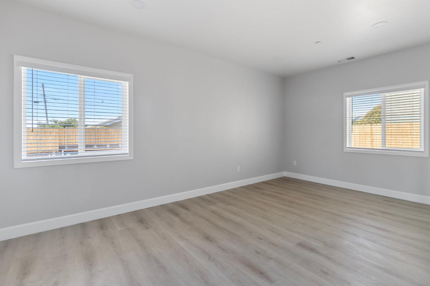Detail Gallery Image 20 of 31 For 1787 Laguna St, Seaside,  CA 93955 - 3 Beds | 2 Baths