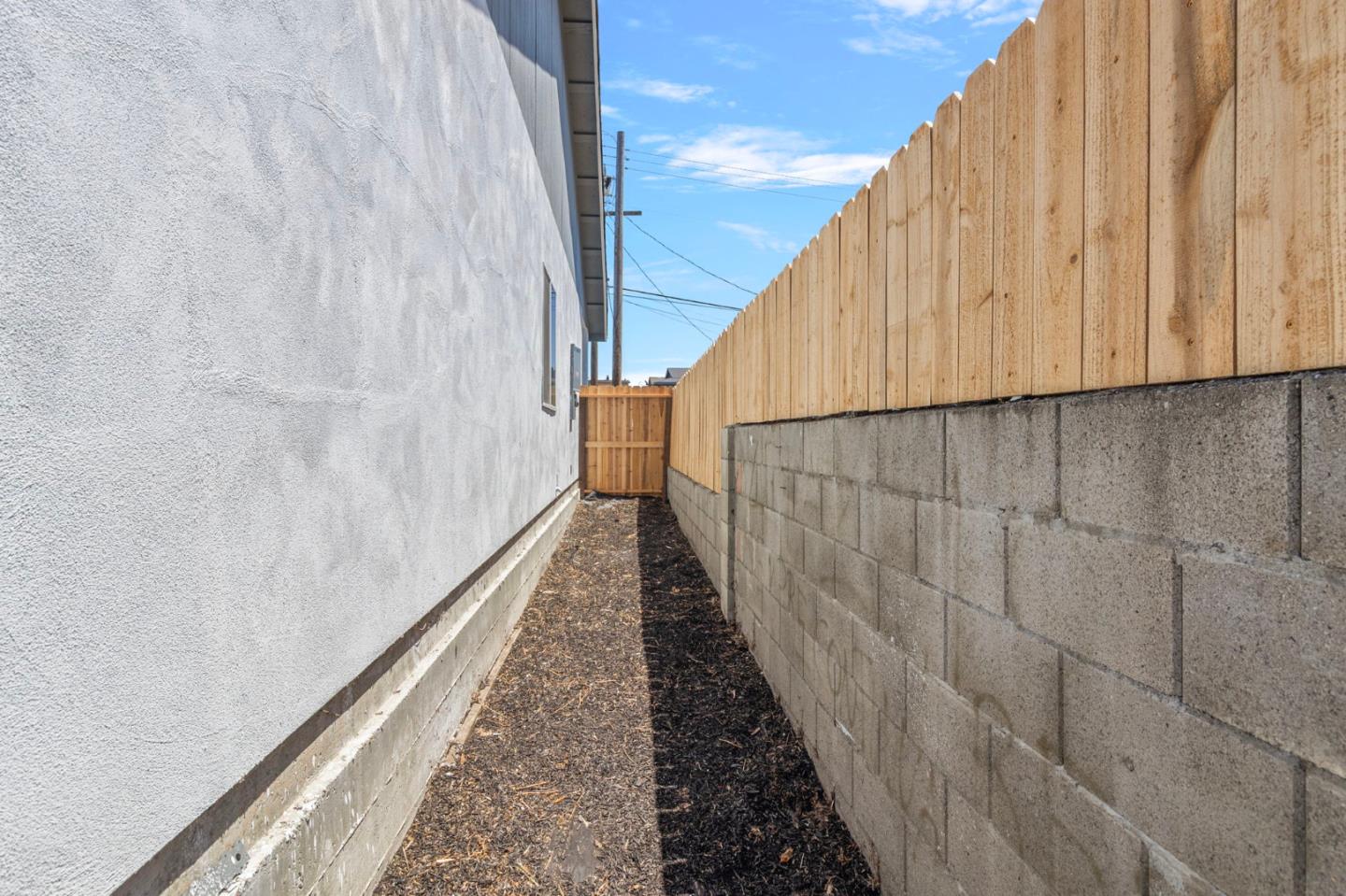 Detail Gallery Image 25 of 31 For 1787 Laguna St, Seaside,  CA 93955 - 3 Beds | 2 Baths