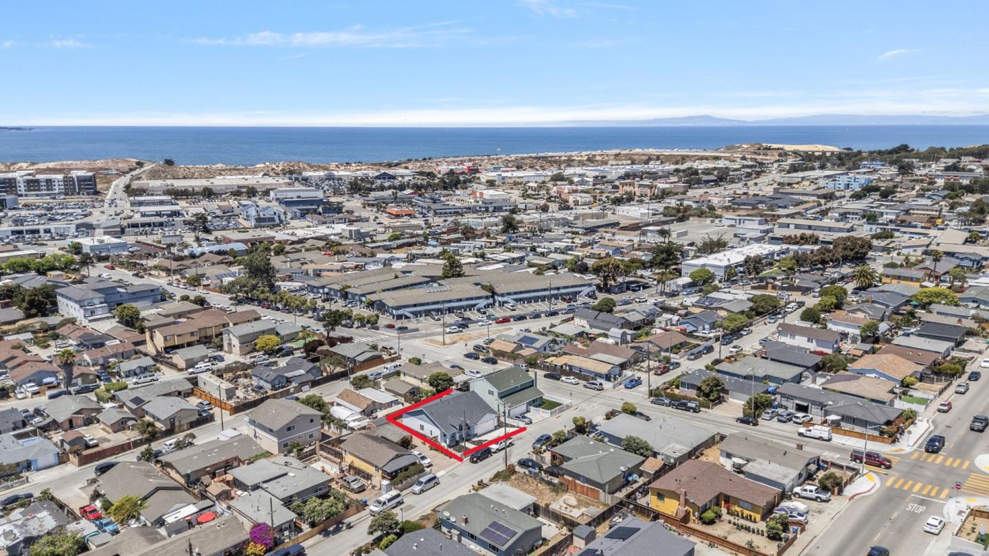 Detail Gallery Image 29 of 31 For 1787 Laguna St, Seaside,  CA 93955 - 3 Beds | 2 Baths
