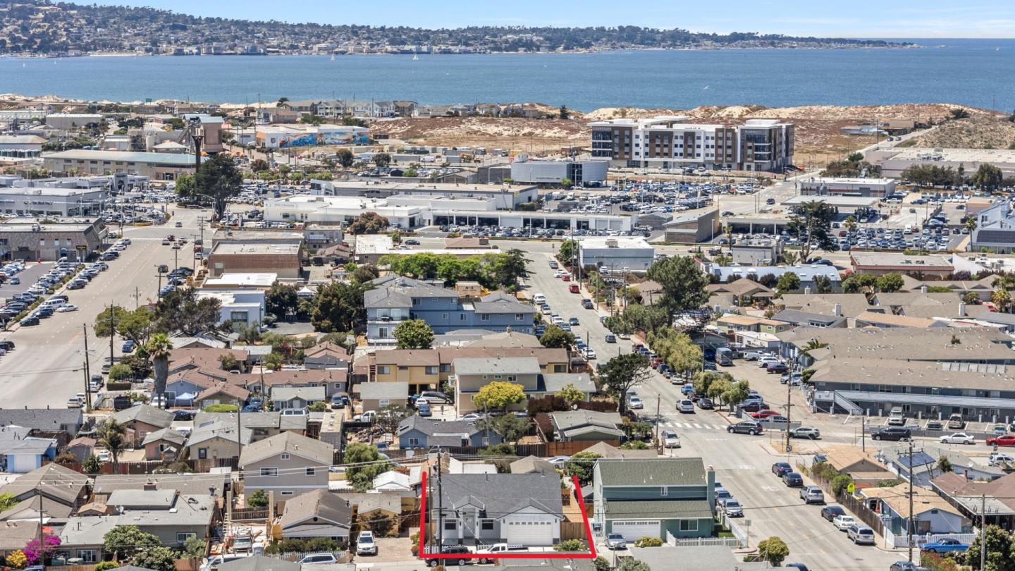 Detail Gallery Image 6 of 31 For 1787 Laguna St, Seaside,  CA 93955 - 3 Beds | 2 Baths