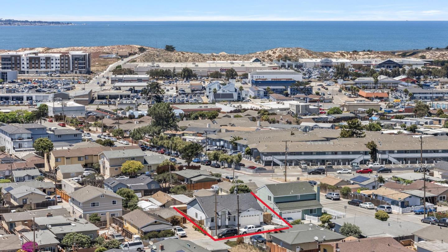 Detail Gallery Image 7 of 31 For 1787 Laguna St, Seaside,  CA 93955 - 3 Beds | 2 Baths