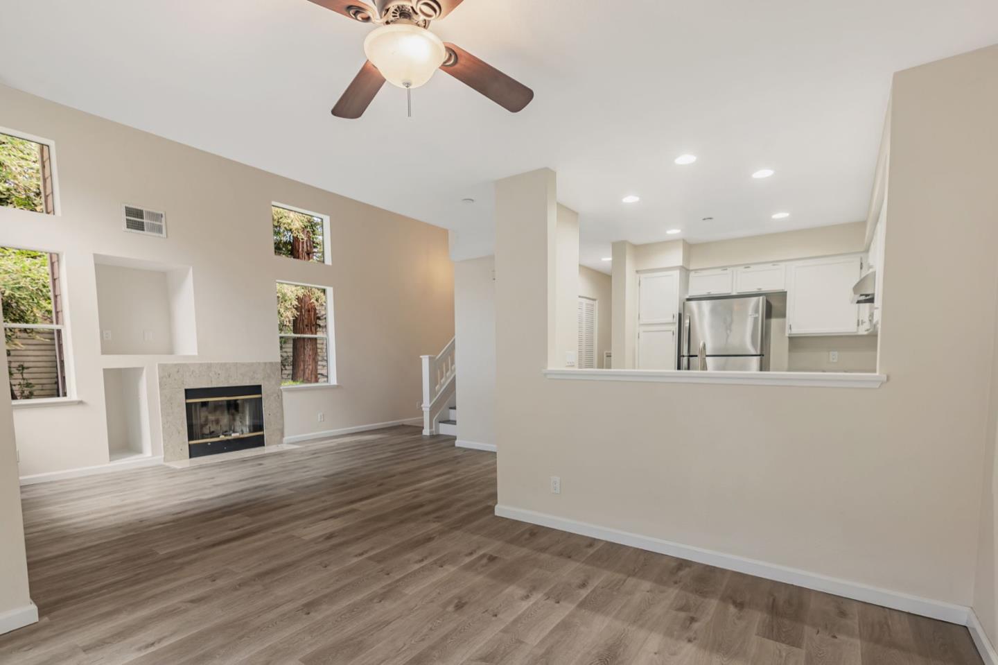 Detail Gallery Image 19 of 37 For 6121 Lambeck Ln, San Jose,  CA 95119 - 3 Beds | 3 Baths