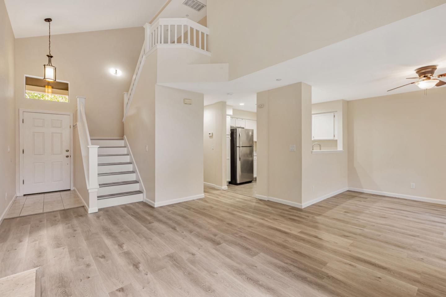 Detail Gallery Image 7 of 37 For 6121 Lambeck Ln, San Jose,  CA 95119 - 3 Beds | 3 Baths