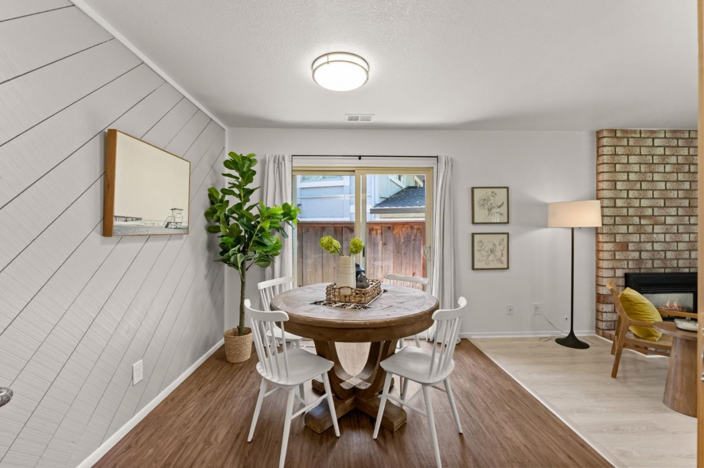 Detail Gallery Image 14 of 45 For 1132 Callas Ln #1,  Capitola,  CA 95010 - 2 Beds | 1 Baths