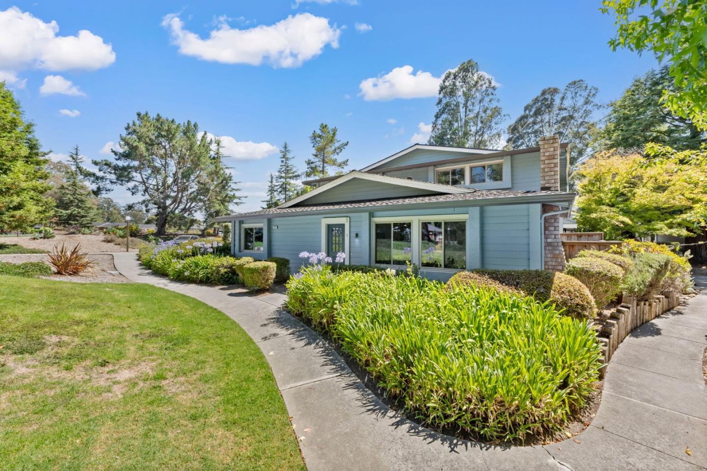 Detail Gallery Image 3 of 45 For 1132 Callas Ln #1,  Capitola,  CA 95010 - 2 Beds | 1 Baths