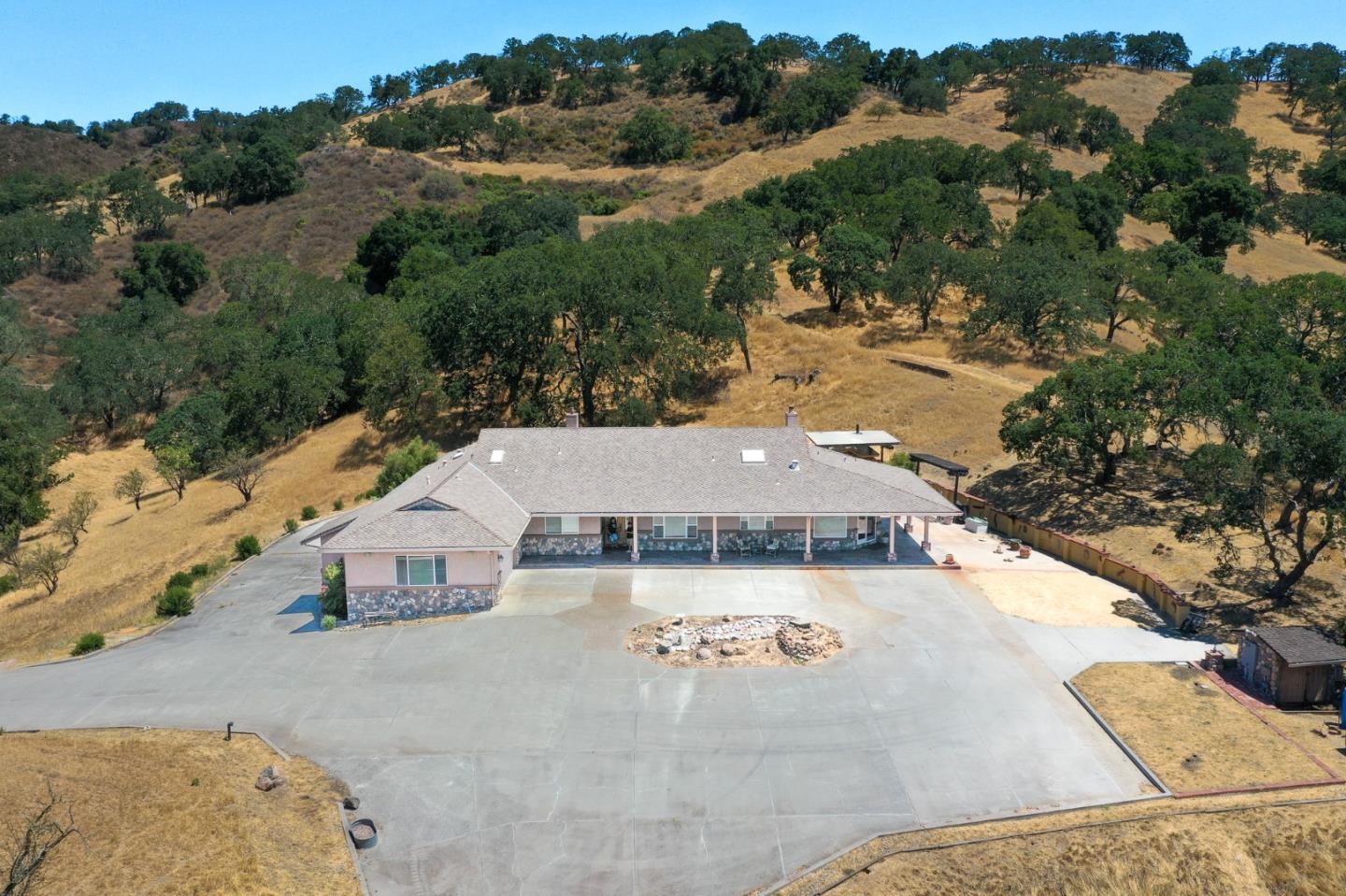 Detail Gallery Image 1 of 43 For 21050 Uvas Road, Morgan Hill,  CA 95037 - 4 Beds | 4/1 Baths