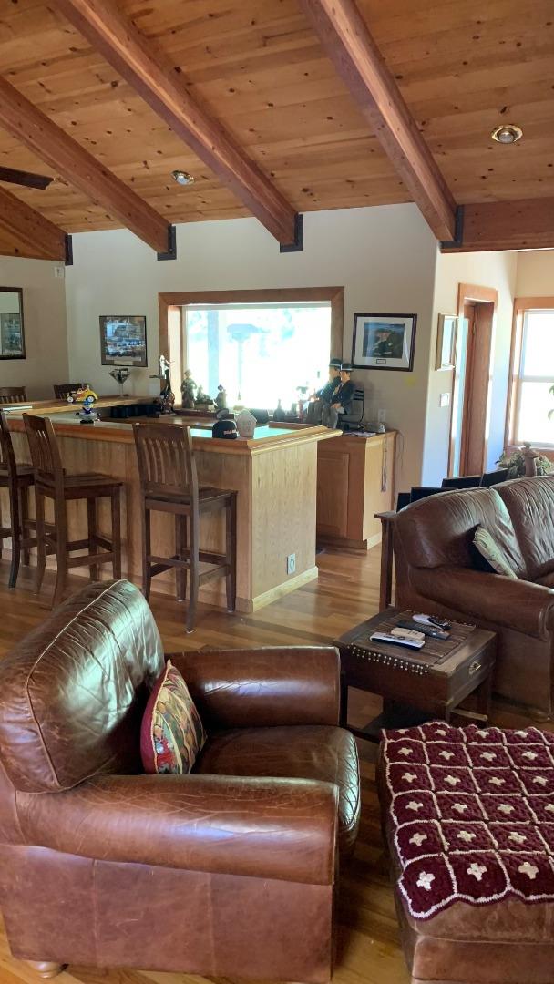 Detail Gallery Image 28 of 43 For 21050 Uvas Road, Morgan Hill,  CA 95037 - 4 Beds | 4/1 Baths