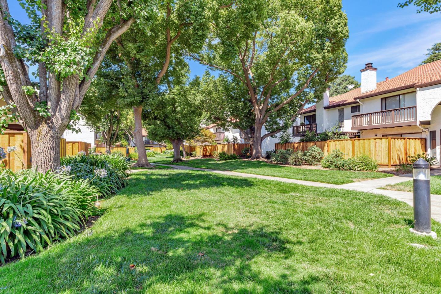 Detail Gallery Image 41 of 41 For 751 Williamsburg Way, Gilroy,  CA 95020 - 2 Beds | 2/1 Baths