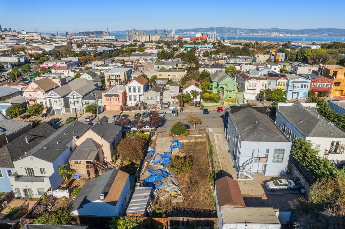 Detail Gallery Image 5 of 14 For 1531 Jerrold Ave, San Francisco,  CA 94124 - – Beds | – Baths