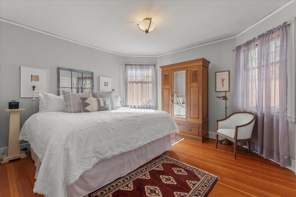 Detail Gallery Image 17 of 42 For 503 Van Ness Ave, Santa Cruz,  CA 95060 - 4 Beds | 2 Baths
