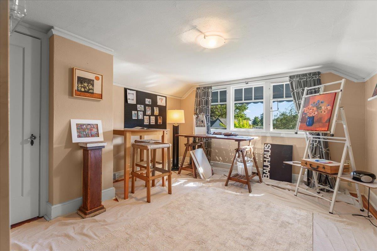 Detail Gallery Image 18 of 42 For 503 Van Ness Ave, Santa Cruz,  CA 95060 - 4 Beds | 2 Baths