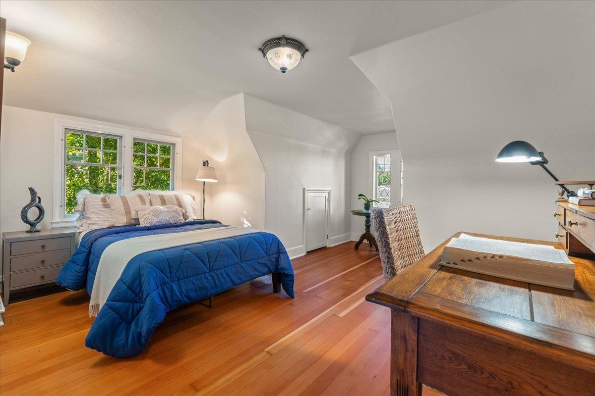 Detail Gallery Image 20 of 42 For 503 Van Ness Ave, Santa Cruz,  CA 95060 - 4 Beds | 2 Baths