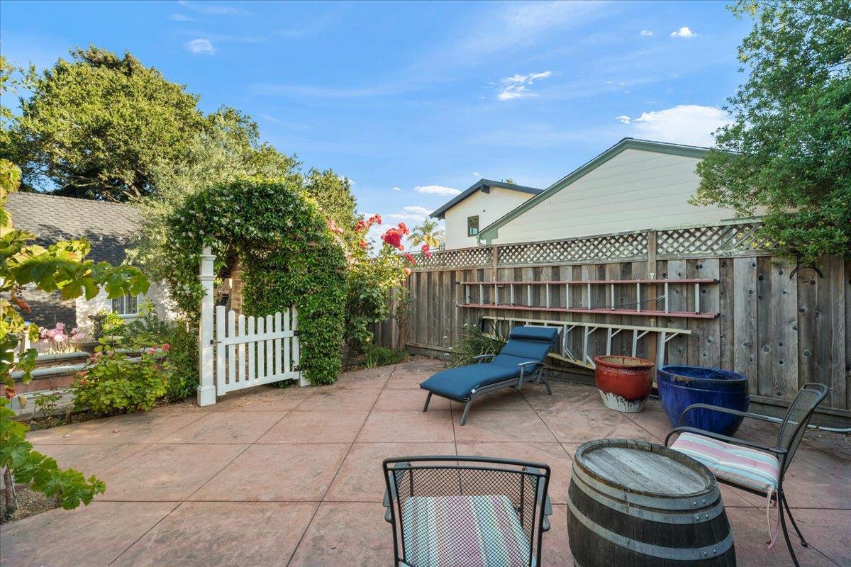 Detail Gallery Image 29 of 42 For 503 Van Ness Ave, Santa Cruz,  CA 95060 - 4 Beds | 2 Baths