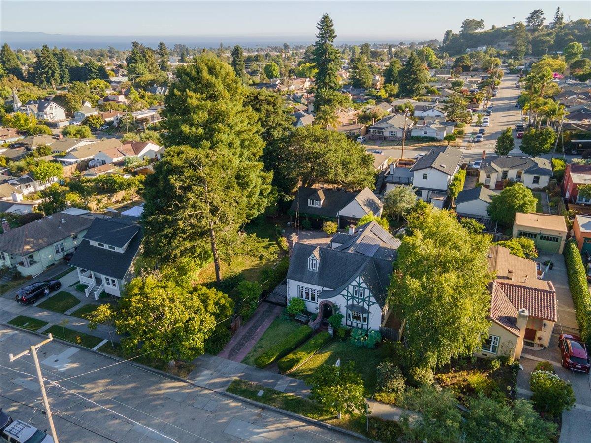 Detail Gallery Image 42 of 42 For 503 Van Ness Ave, Santa Cruz,  CA 95060 - 4 Beds | 2 Baths