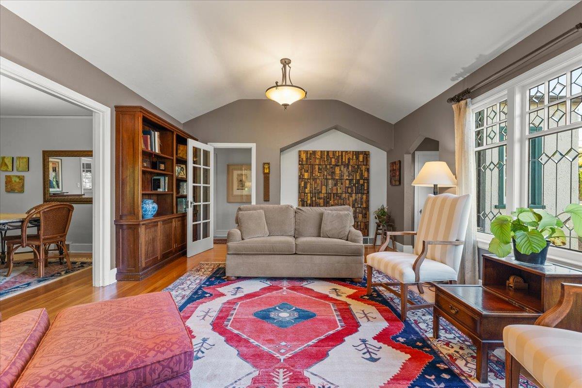 Detail Gallery Image 6 of 42 For 503 Van Ness Ave, Santa Cruz,  CA 95060 - 4 Beds | 2 Baths