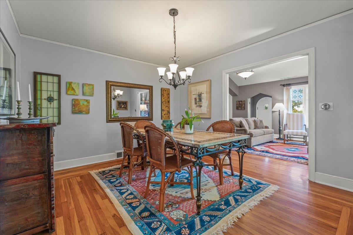 Detail Gallery Image 9 of 42 For 503 Van Ness Ave, Santa Cruz,  CA 95060 - 4 Beds | 2 Baths