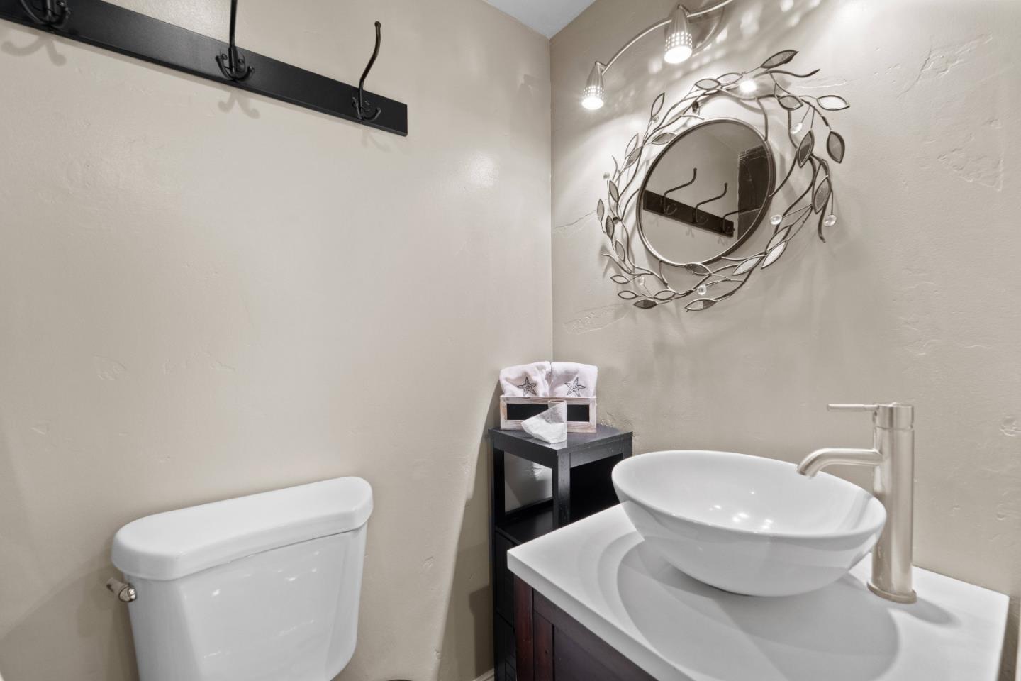 Detail Gallery Image 15 of 91 For 107 Park Pl, Capitola,  CA 95010 - – Beds | – Baths