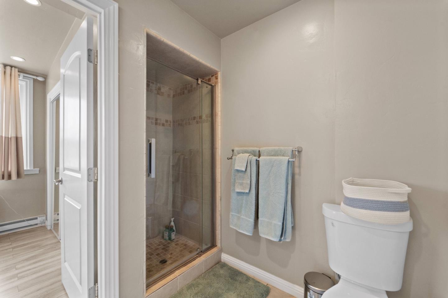 Detail Gallery Image 21 of 91 For 107 Park Pl, Capitola,  CA 95010 - – Beds | – Baths