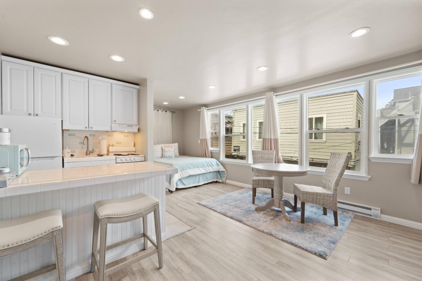 Detail Gallery Image 24 of 91 For 107 Park Pl, Capitola,  CA 95010 - – Beds | – Baths