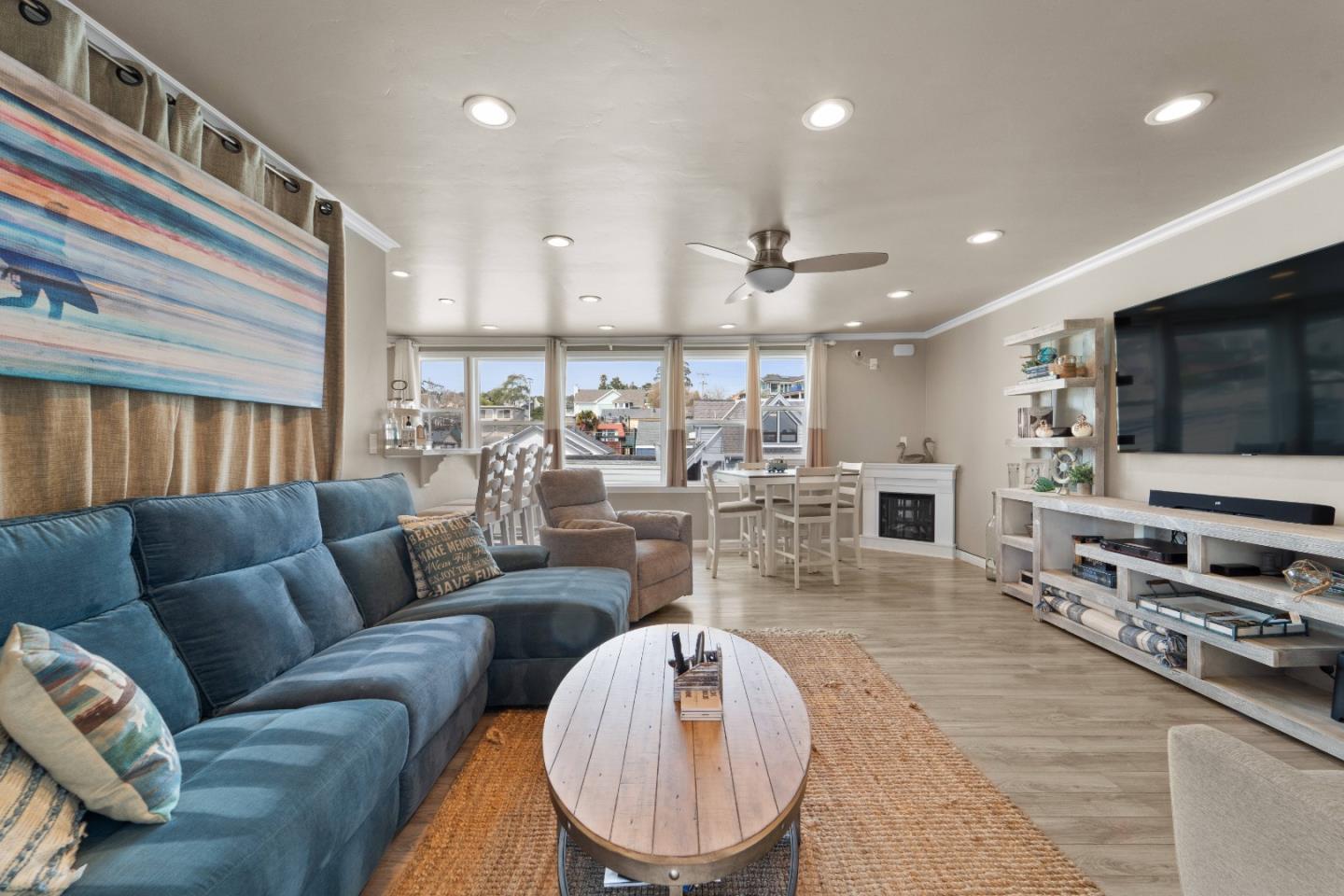 Detail Gallery Image 38 of 91 For 107 Park Pl, Capitola,  CA 95010 - – Beds | – Baths