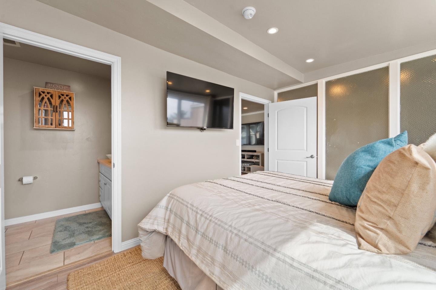 Detail Gallery Image 39 of 91 For 107 Park Pl, Capitola,  CA 95010 - – Beds | – Baths