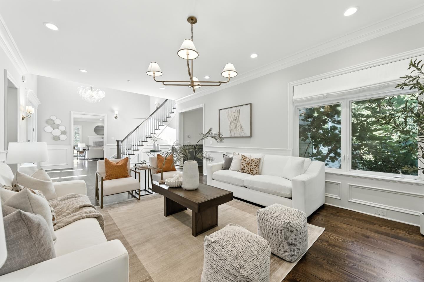 Detail Gallery Image 10 of 62 For 629 Lombardy Way, Redwood City,  CA 94062 - 5 Beds | 4/1 Baths