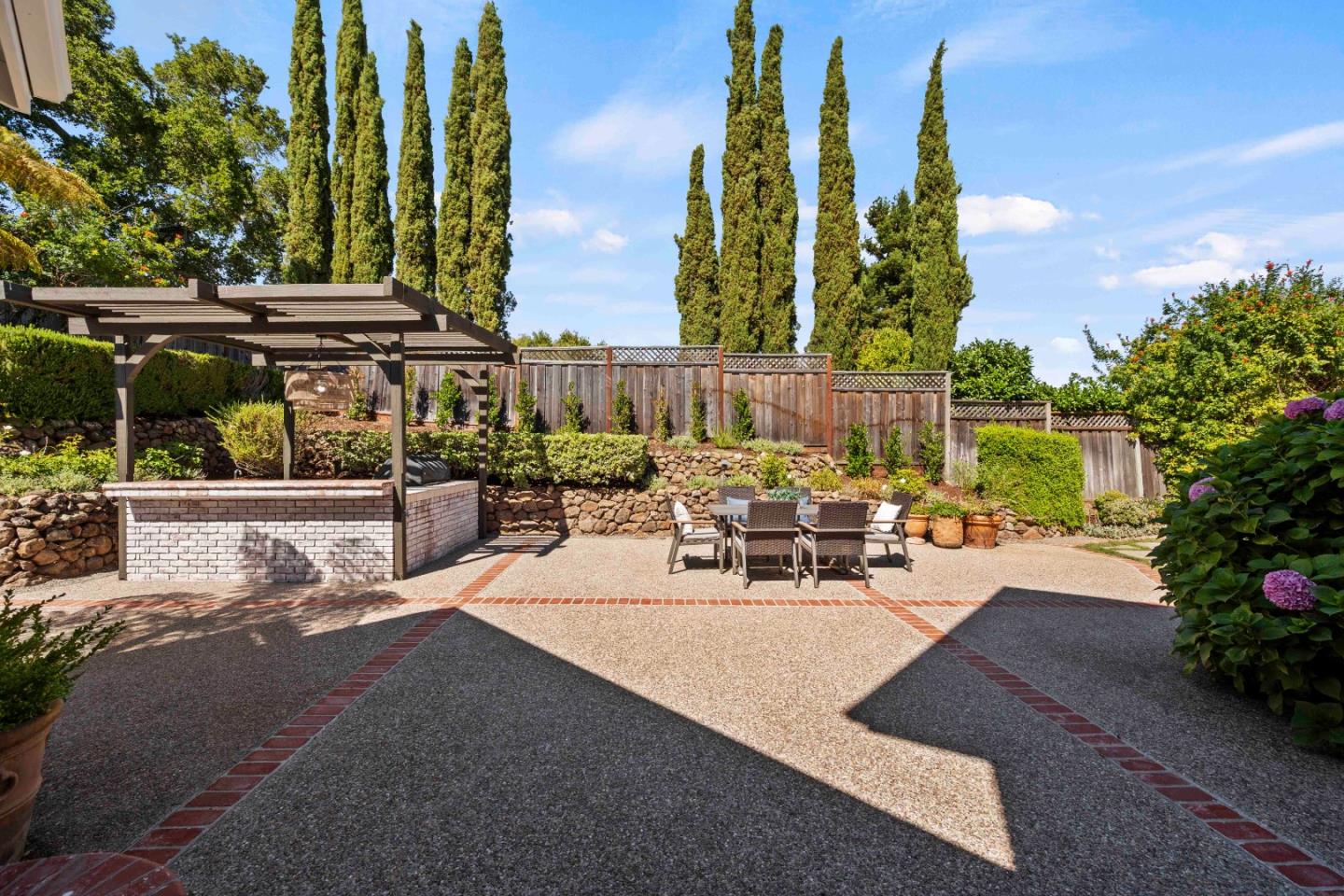 Detail Gallery Image 19 of 62 For 629 Lombardy Way, Redwood City,  CA 94062 - 5 Beds | 4/1 Baths