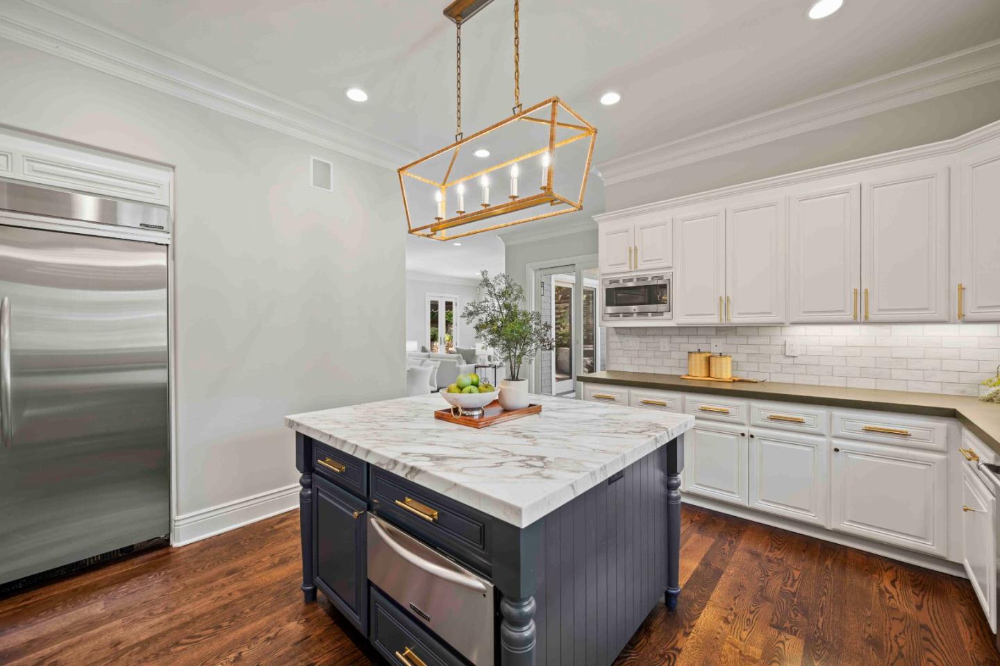 Detail Gallery Image 25 of 62 For 629 Lombardy Way, Redwood City,  CA 94062 - 5 Beds | 4/1 Baths
