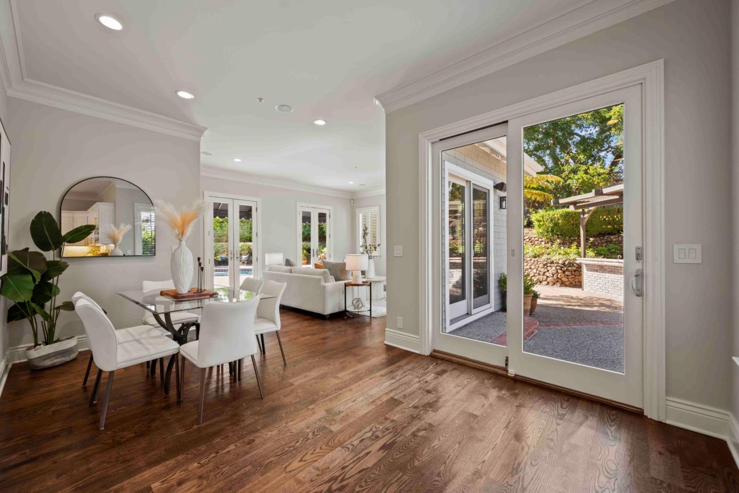 Detail Gallery Image 27 of 62 For 629 Lombardy Way, Redwood City,  CA 94062 - 5 Beds | 4/1 Baths
