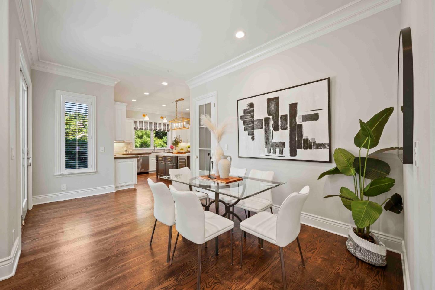Detail Gallery Image 28 of 62 For 629 Lombardy Way, Redwood City,  CA 94062 - 5 Beds | 4/1 Baths
