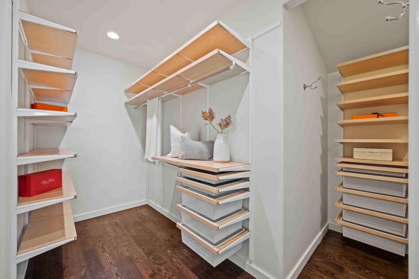 Detail Gallery Image 47 of 62 For 629 Lombardy Way, Redwood City,  CA 94062 - 5 Beds | 4/1 Baths