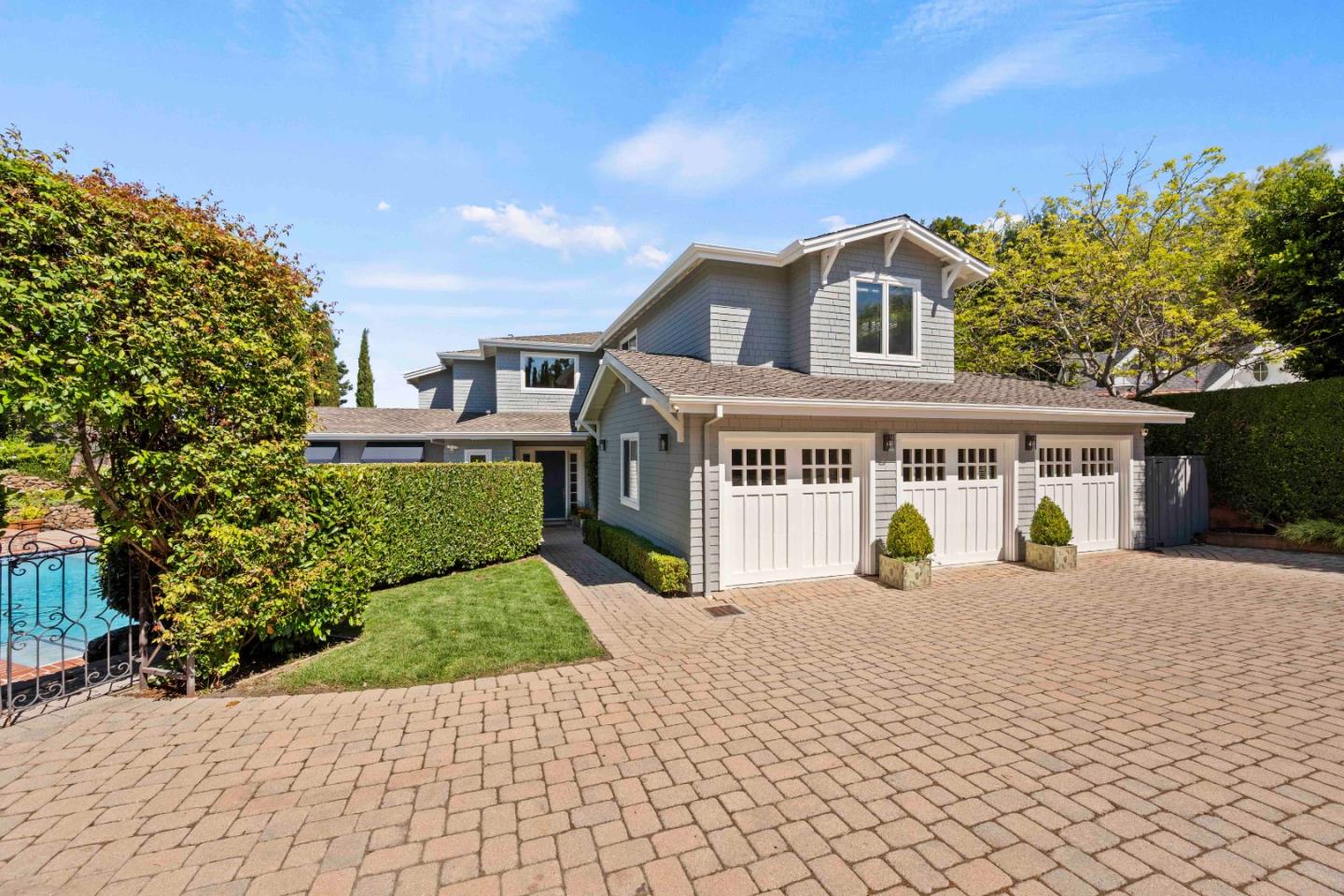 Detail Gallery Image 58 of 62 For 629 Lombardy Way, Redwood City,  CA 94062 - 5 Beds | 4/1 Baths