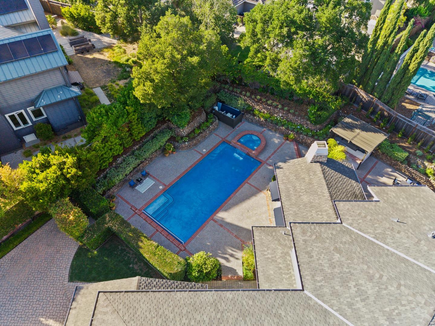 Detail Gallery Image 59 of 62 For 629 Lombardy Way, Redwood City,  CA 94062 - 5 Beds | 4/1 Baths