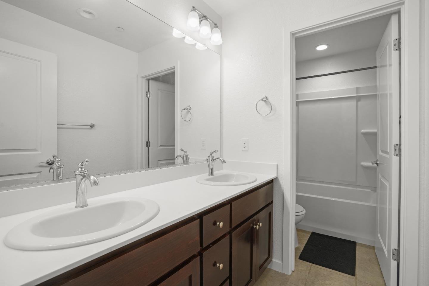 Detail Gallery Image 15 of 23 For 140 Willowrun Way, Oakley,  CA 94561 - 4 Beds | 3 Baths