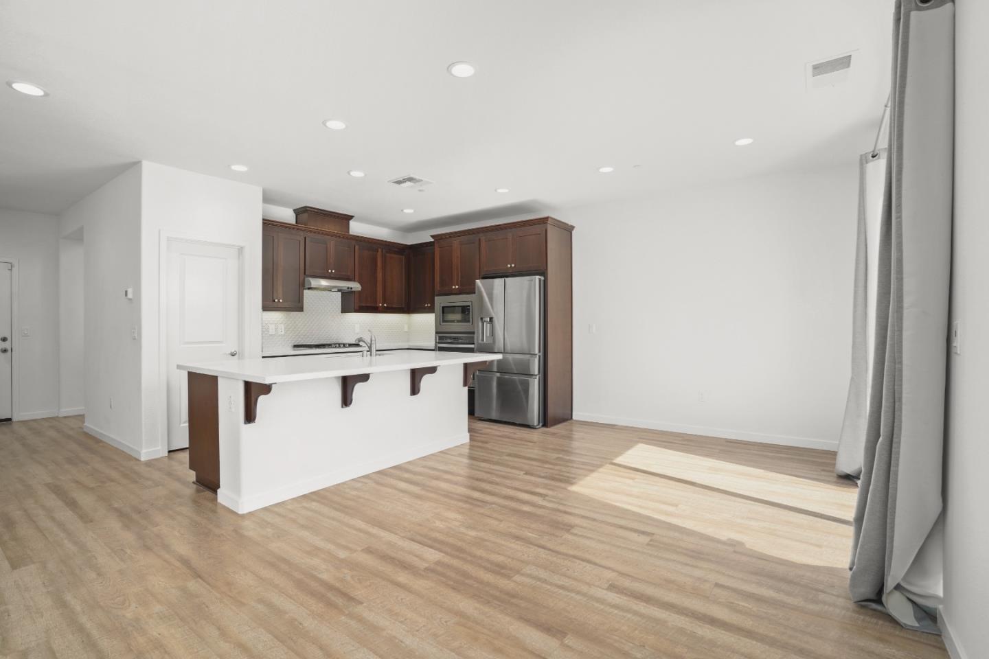 Detail Gallery Image 5 of 23 For 140 Willowrun Way, Oakley,  CA 94561 - 4 Beds | 3 Baths