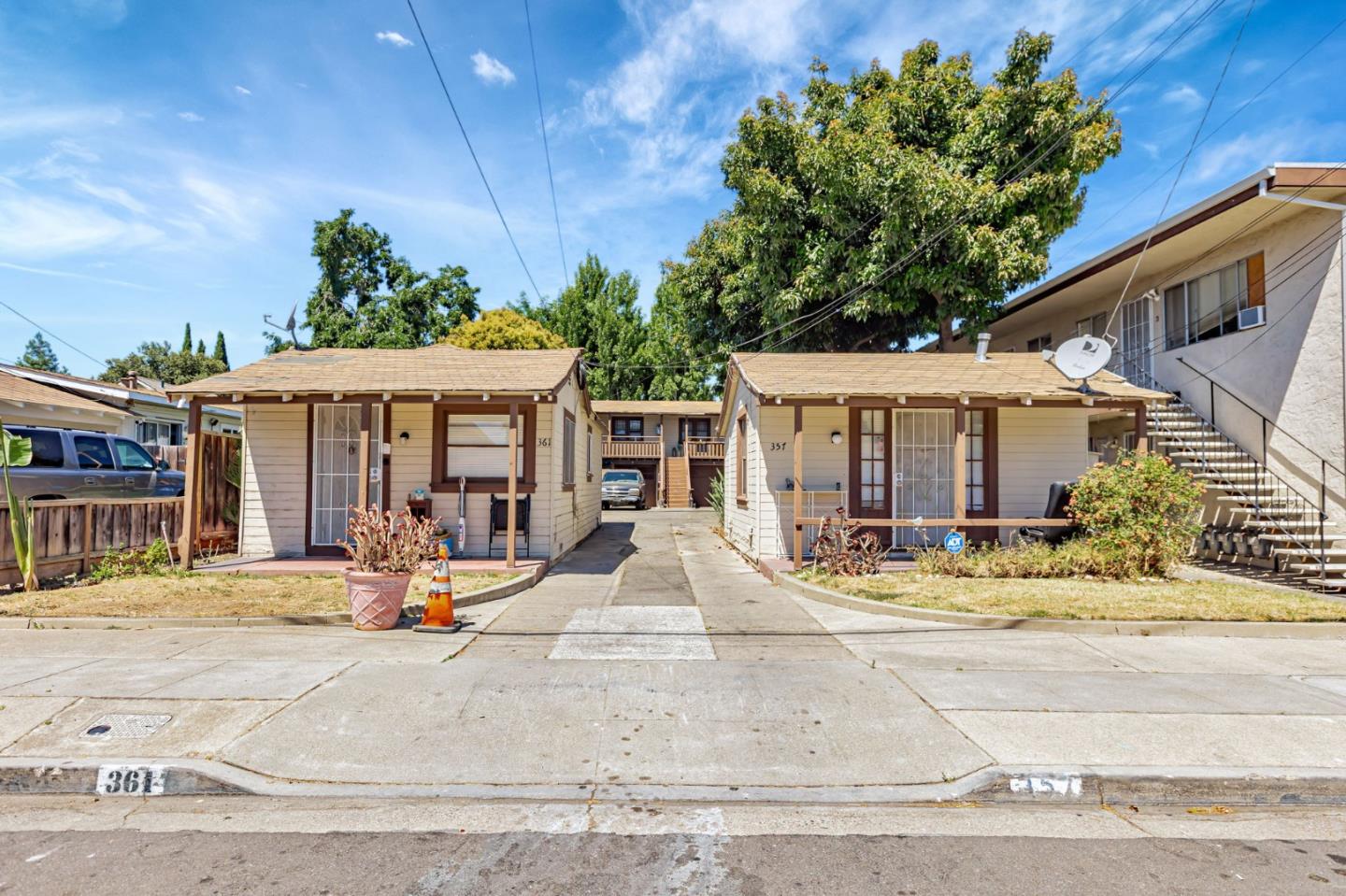 Detail Gallery Image 4 of 9 For 357 Richmond Ave, San Jose,  CA 95128 - – Beds | – Baths