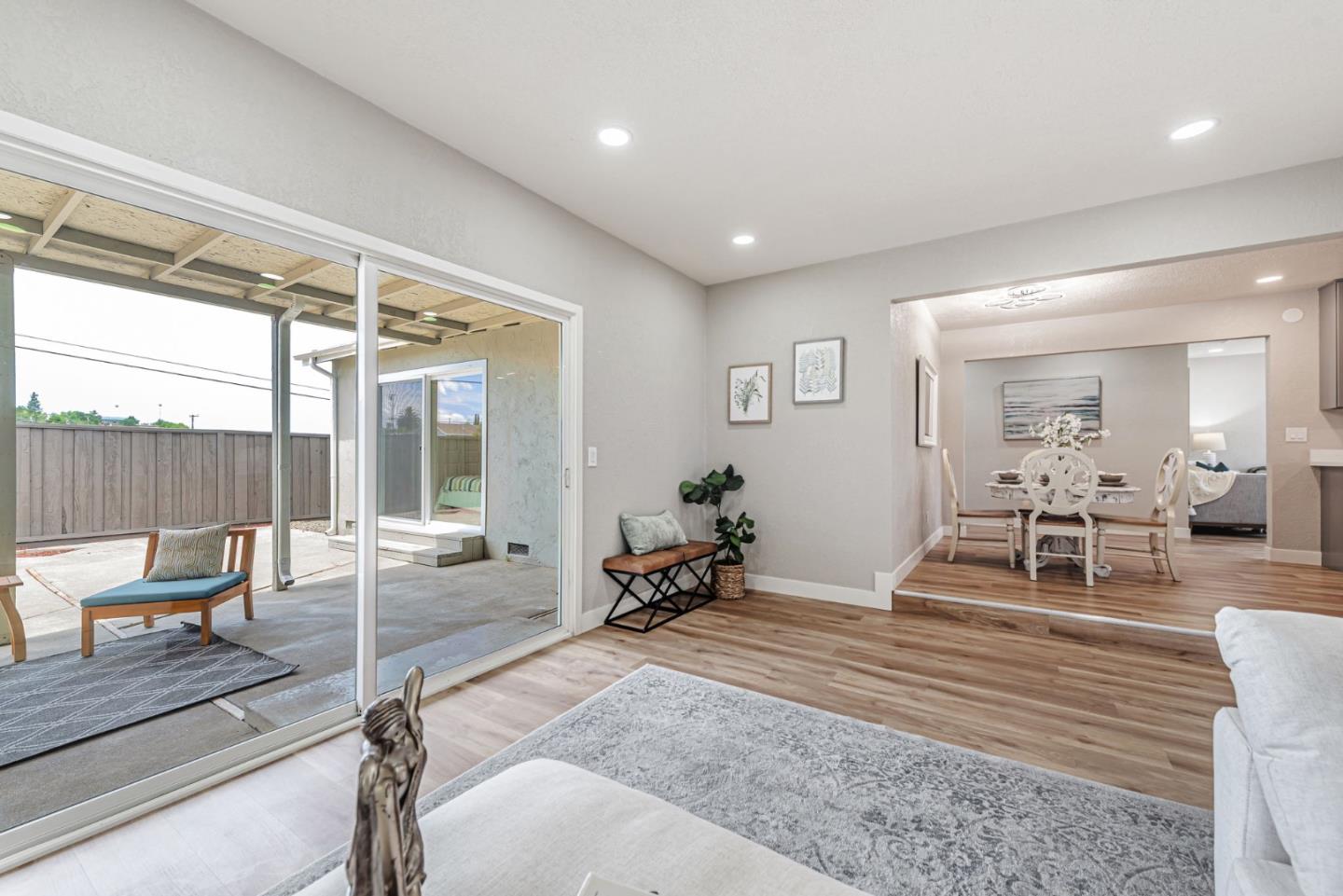 Detail Gallery Image 11 of 37 For 4655 Paloma Ave, San Jose,  CA 95111 - 4 Beds | 2 Baths