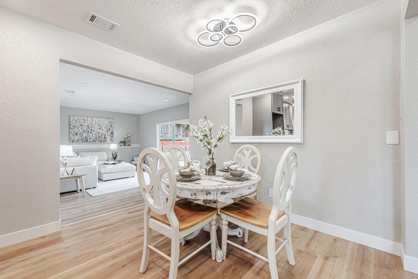 Detail Gallery Image 17 of 37 For 4655 Paloma Ave, San Jose,  CA 95111 - 4 Beds | 2 Baths