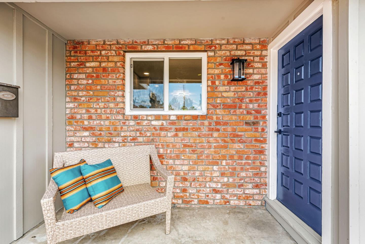 Detail Gallery Image 4 of 37 For 4655 Paloma Ave, San Jose,  CA 95111 - 4 Beds | 2 Baths